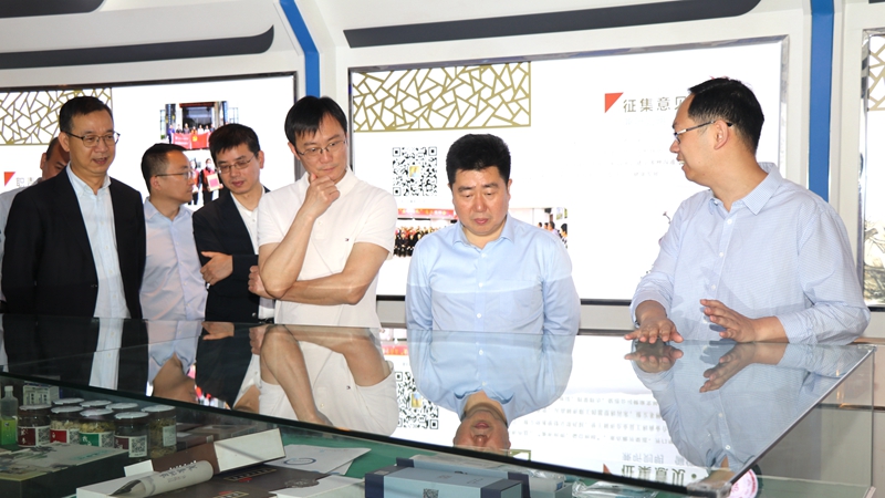 紹興市副市長冉仁均調研浙農股份經(jīng)營發(fā)展情況